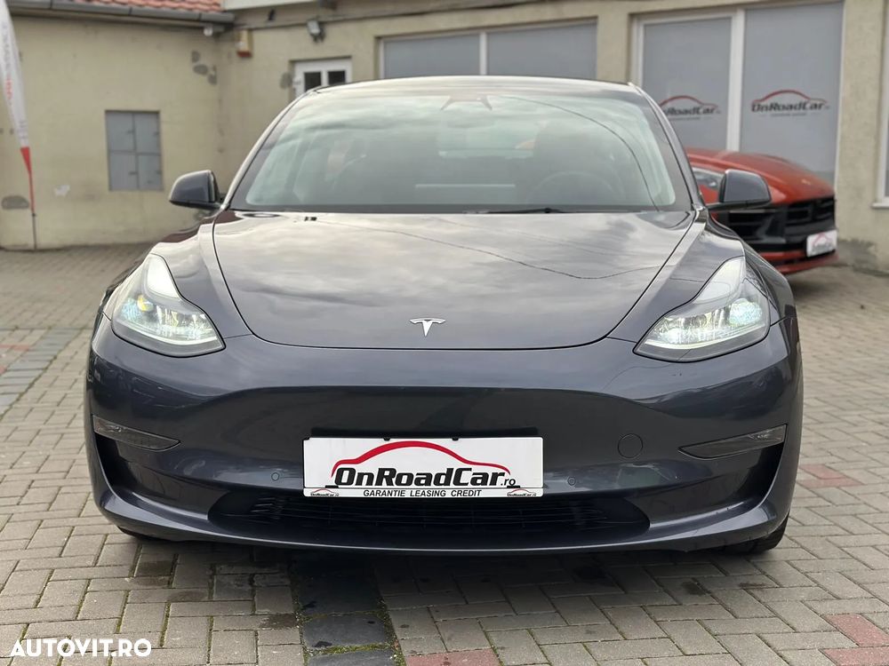 Tesla Model 3 Langstreckenbatterie Allradantrieb Dual Motor - 10
