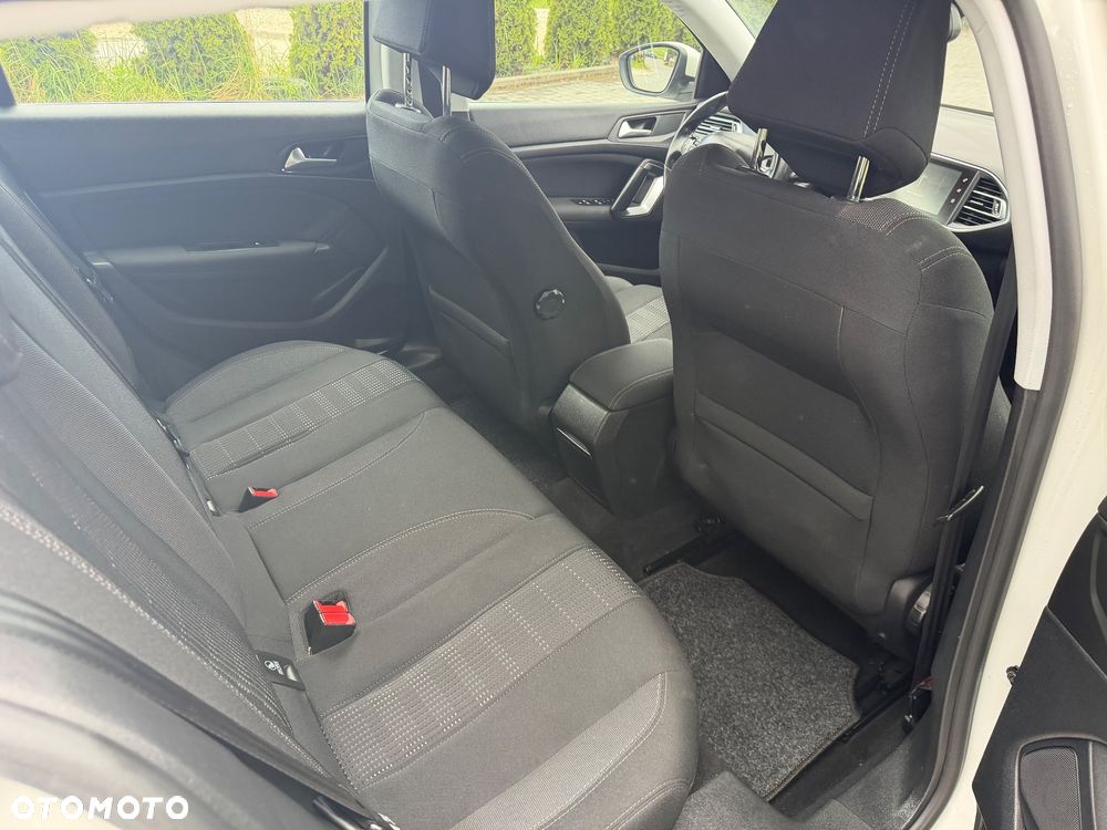 Peugeot 308 110 e-THP Stop & Start Access - 11