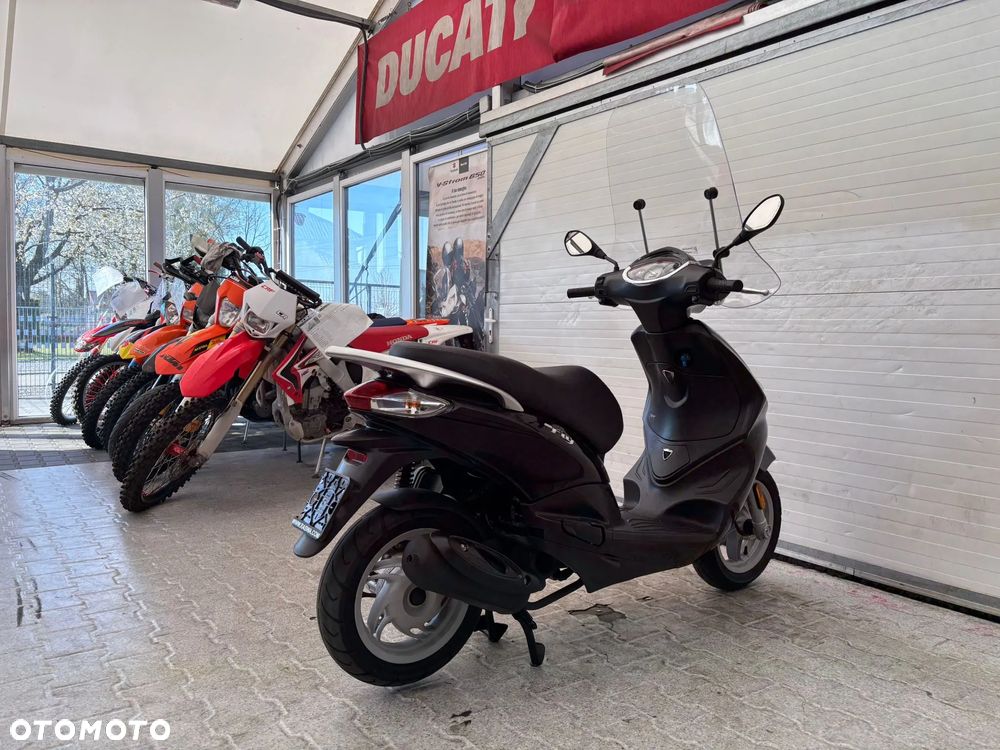 Piaggio FLY - 18