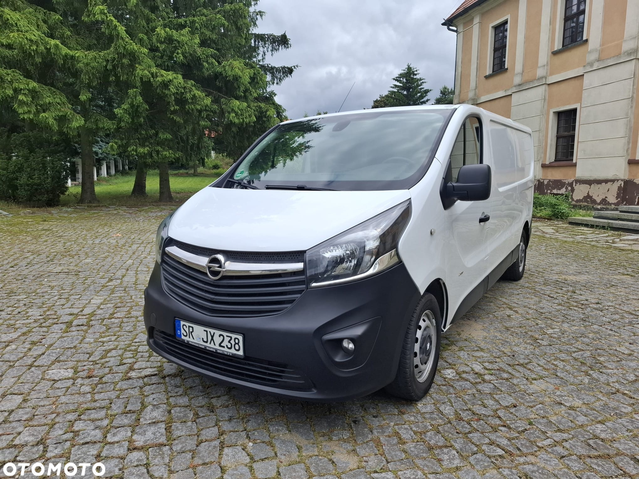 Opel VIVARO - 2
