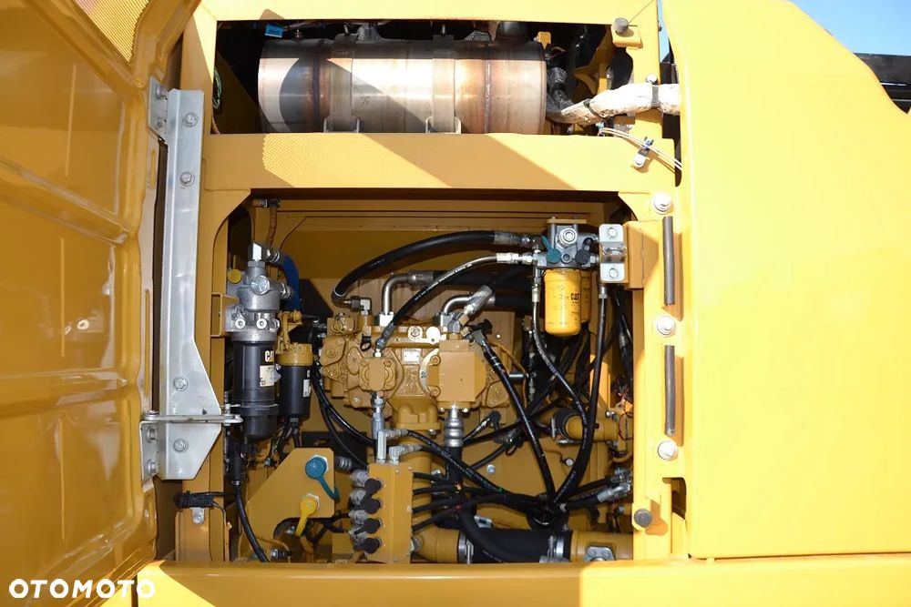 Caterpillar CAT 320 F - 20