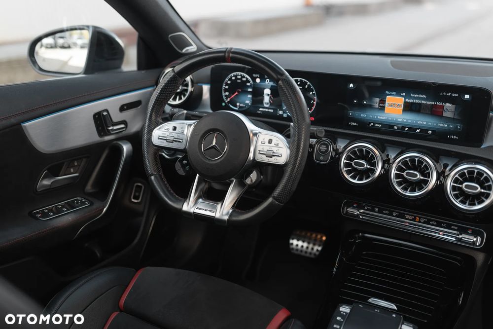 Mercedes-Benz CLA AMG 35 4-Matic 7G-DCT - 17