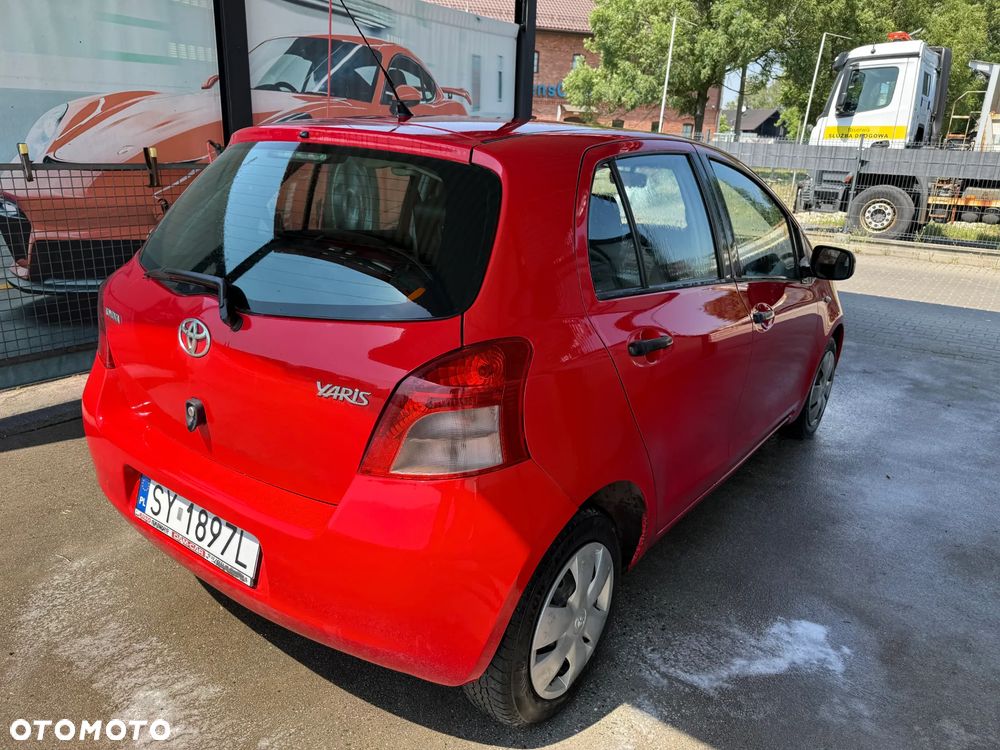 Toyota Yaris 1.0 Terra A/C - 5