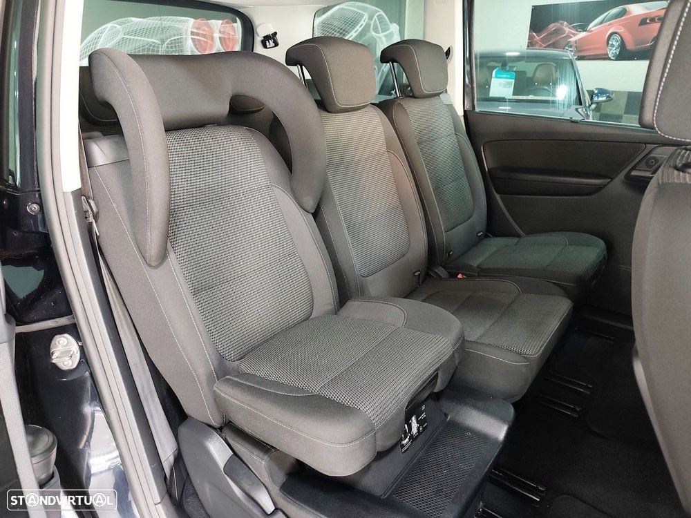 VW Sharan 2.0 TDI Blue Confortline DSG - 18