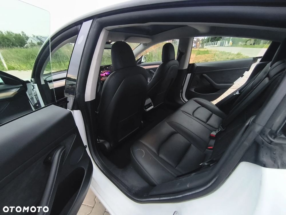 Tesla Model 3 - 20