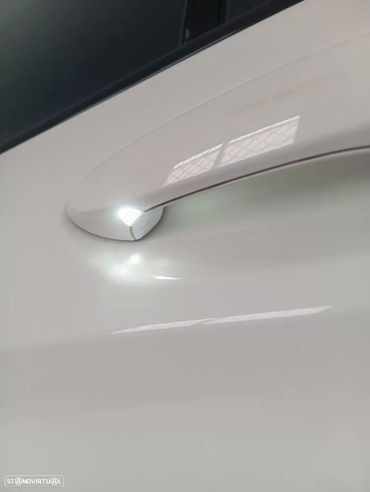 BMW 118 — fotografia 14