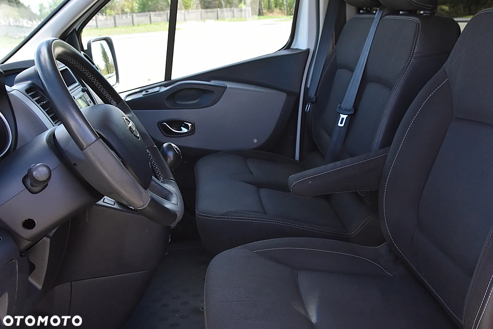 Nissan NV300 - 13
