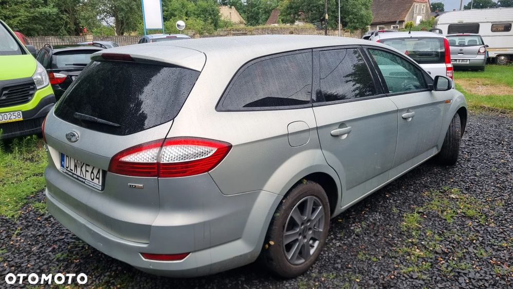 Ford Mondeo 1.8 TDCi Trend - 10