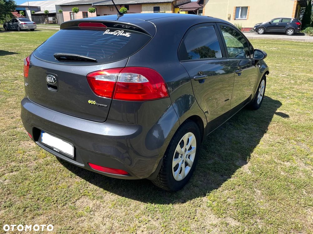 Kia Rio 1.2 Dream Team Edition - 3