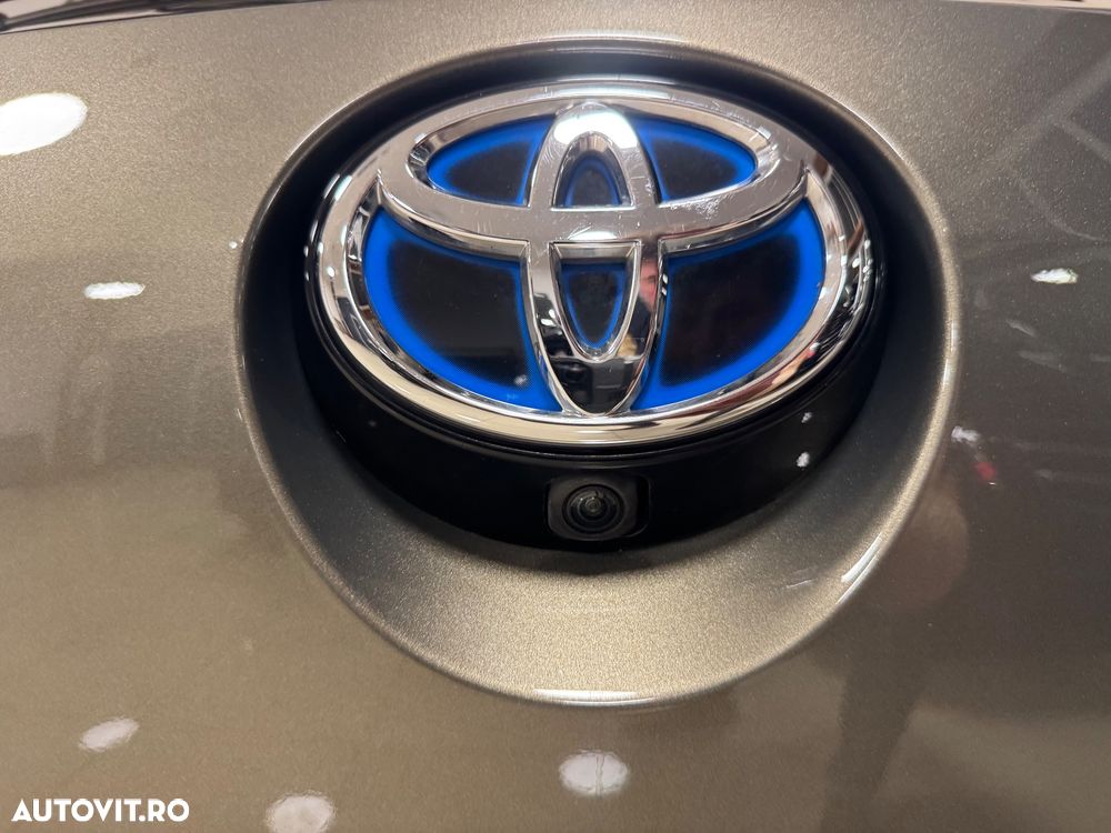 Toyota Corolla - 32