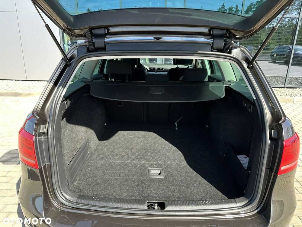 Volkswagen Passat Variant 2.0 Blue TDI DSG SCR Highline - 32