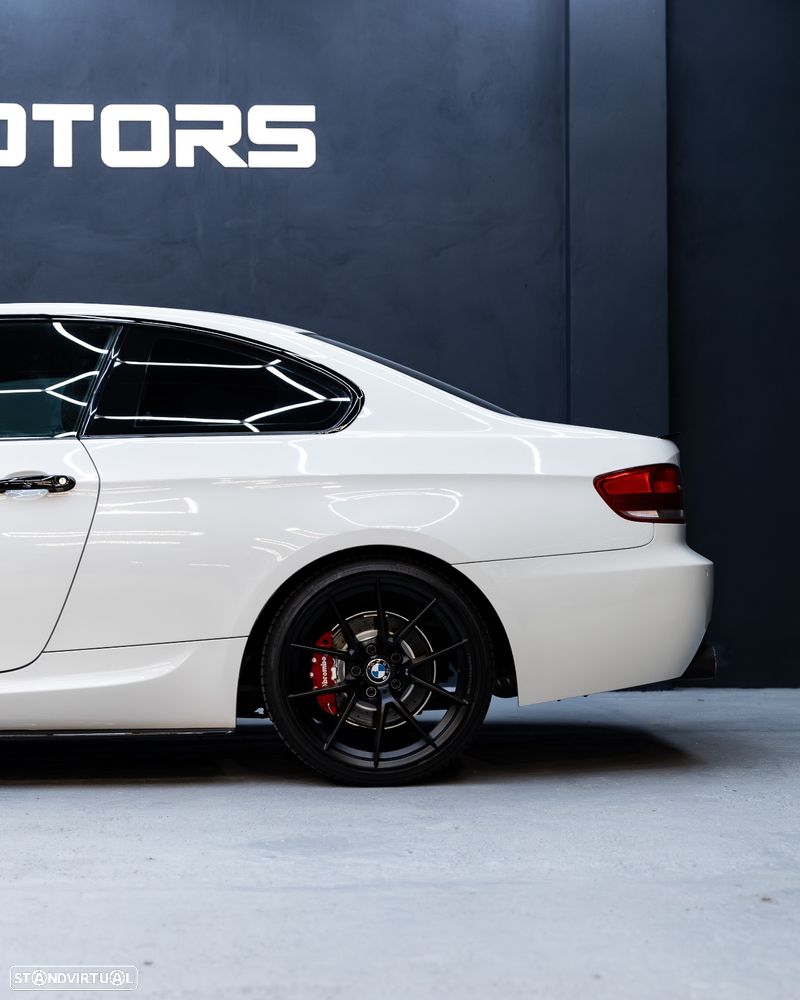 BMW 320 d Coupe Auto - 12