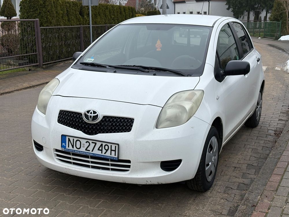 Toyota Yaris 1.0 Luna - 1