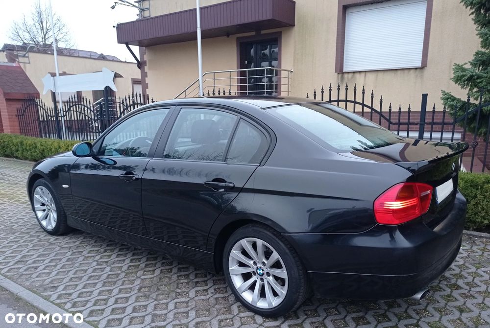 BMW Seria 3 318d - 20