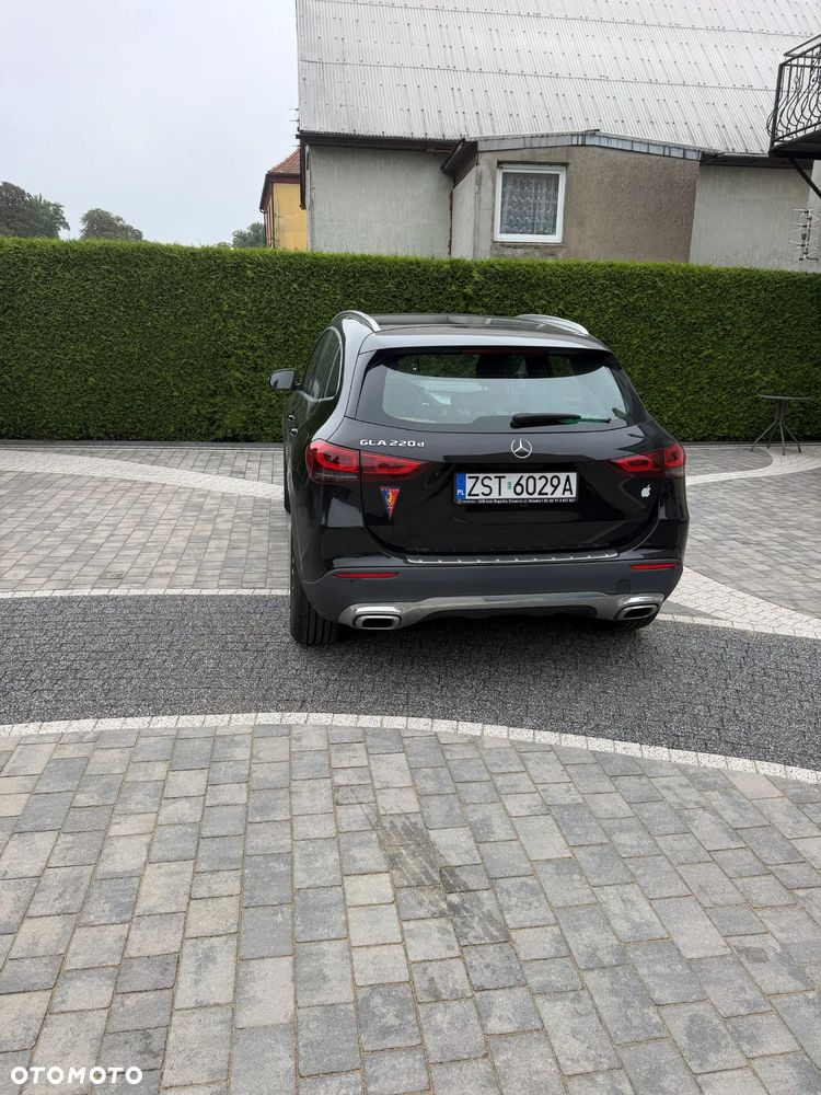 Mercedes-Benz GLA 220 d AMG Line - 3