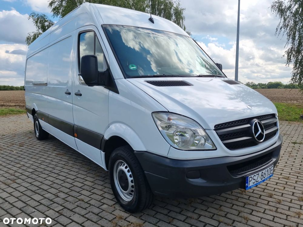 Mercedes-Benz Sprinter - 9