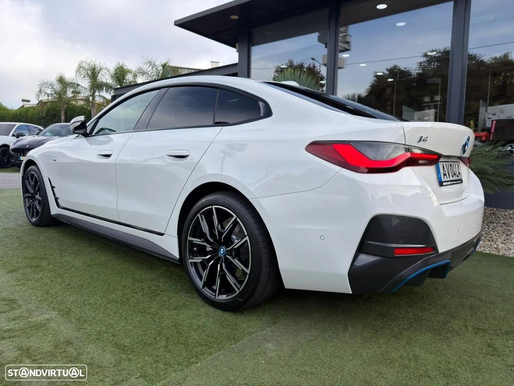 BMW i4 eDrive40 Pack Desportivo M - 14