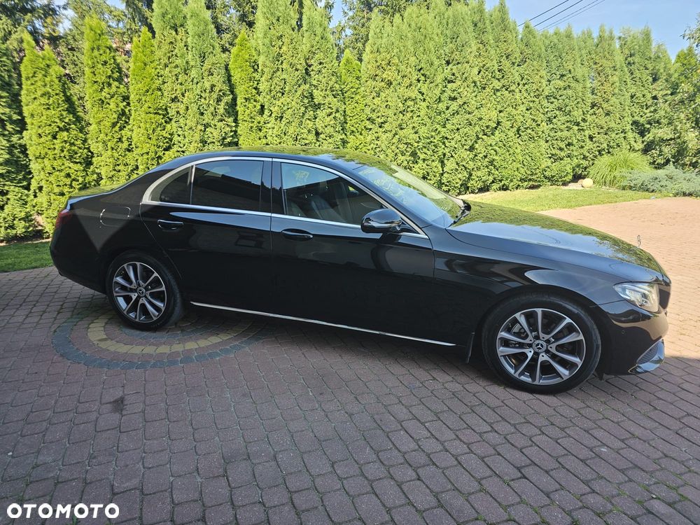 Mercedes-Benz Klasa E 220 d 9G-TRONIC - 3