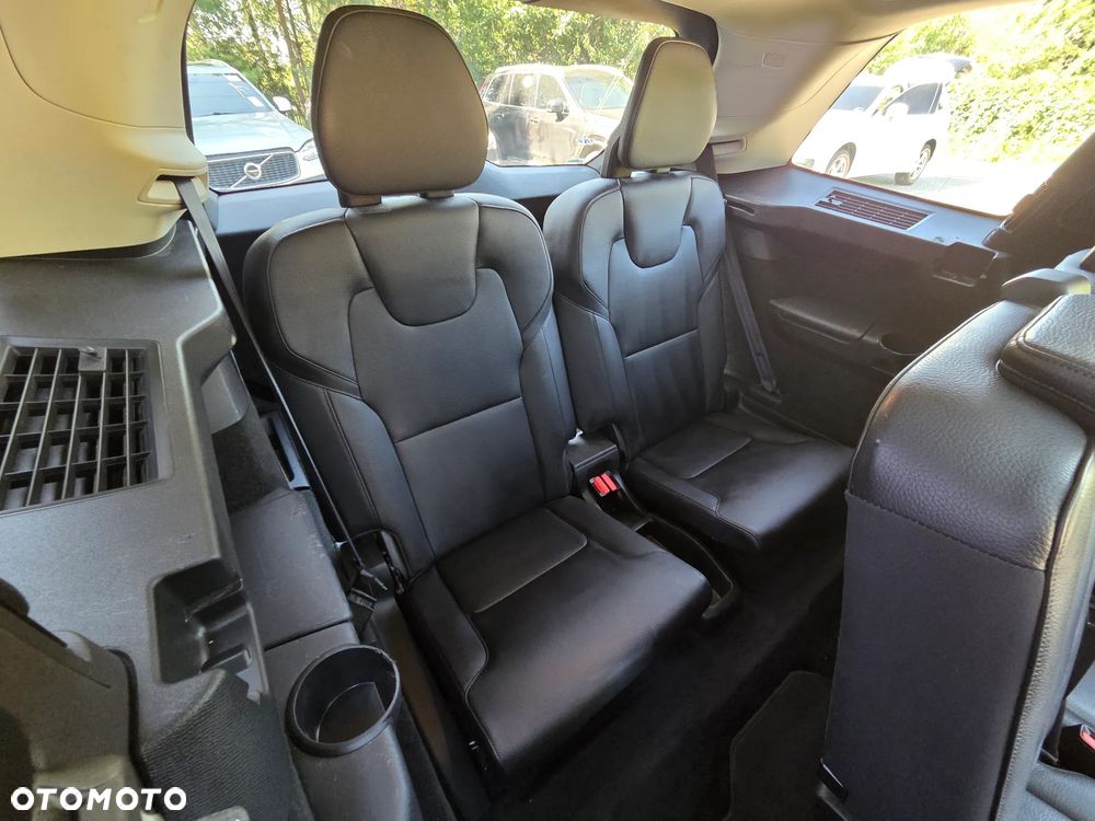 Volvo XC 90 T6 AWD Momentum 7os - 12