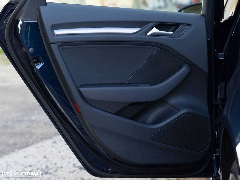 Audi A3 Sportback 30 TDI Sport - 48