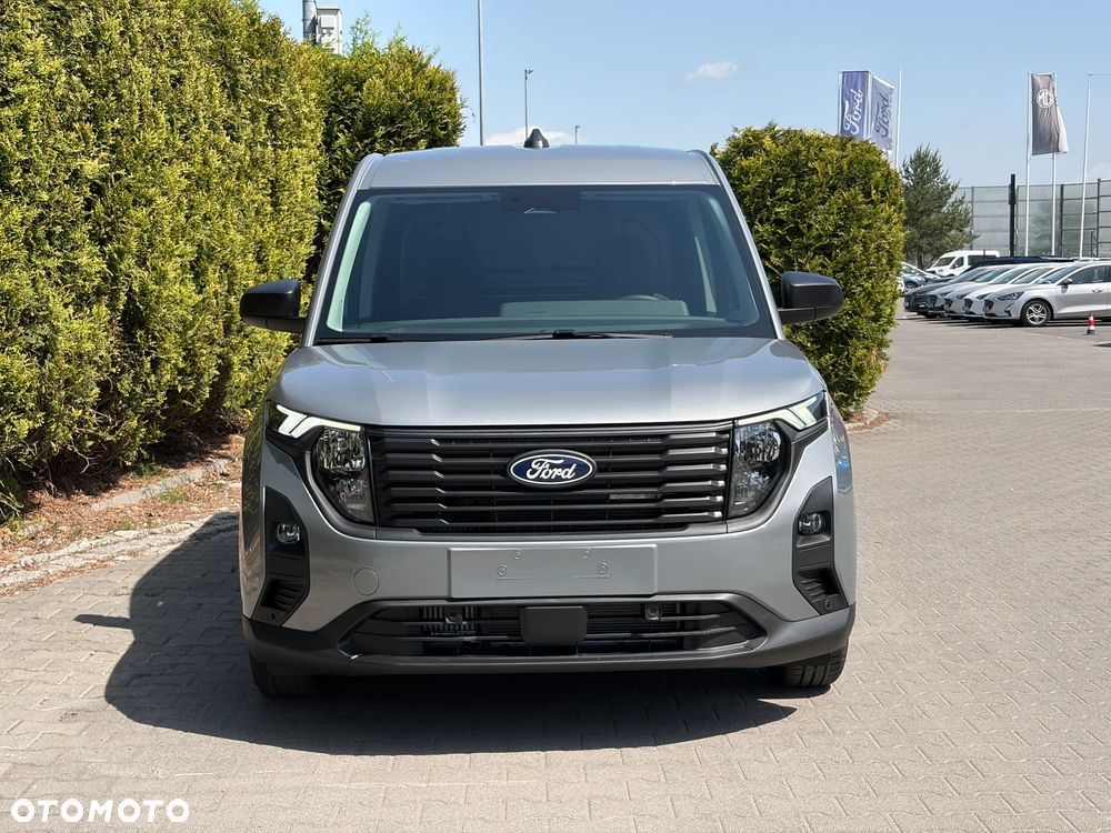 Ford Transit Courier - 2