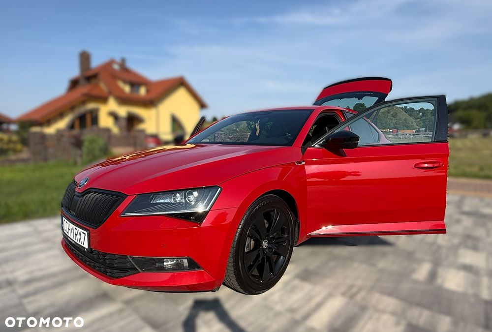Skoda Superb 2.0 TDI Sportline DSG - 2