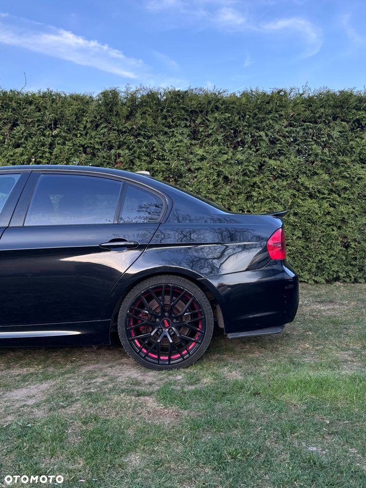 BMW Seria 3 335i Edition Sport - 16