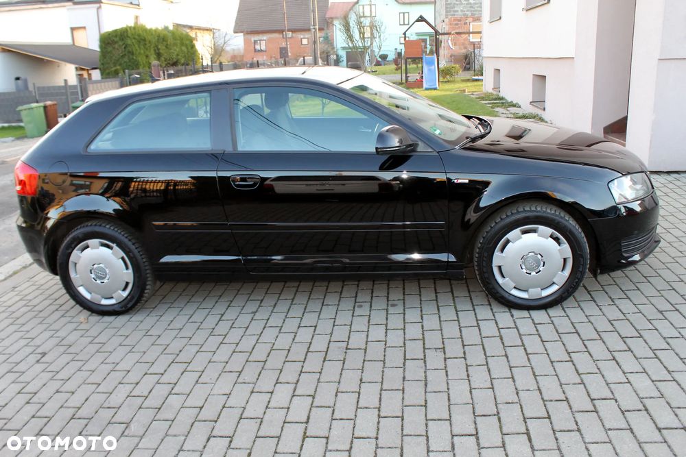 Audi A3 3-drzwiowe 2.0 TDI Ambiente - 6