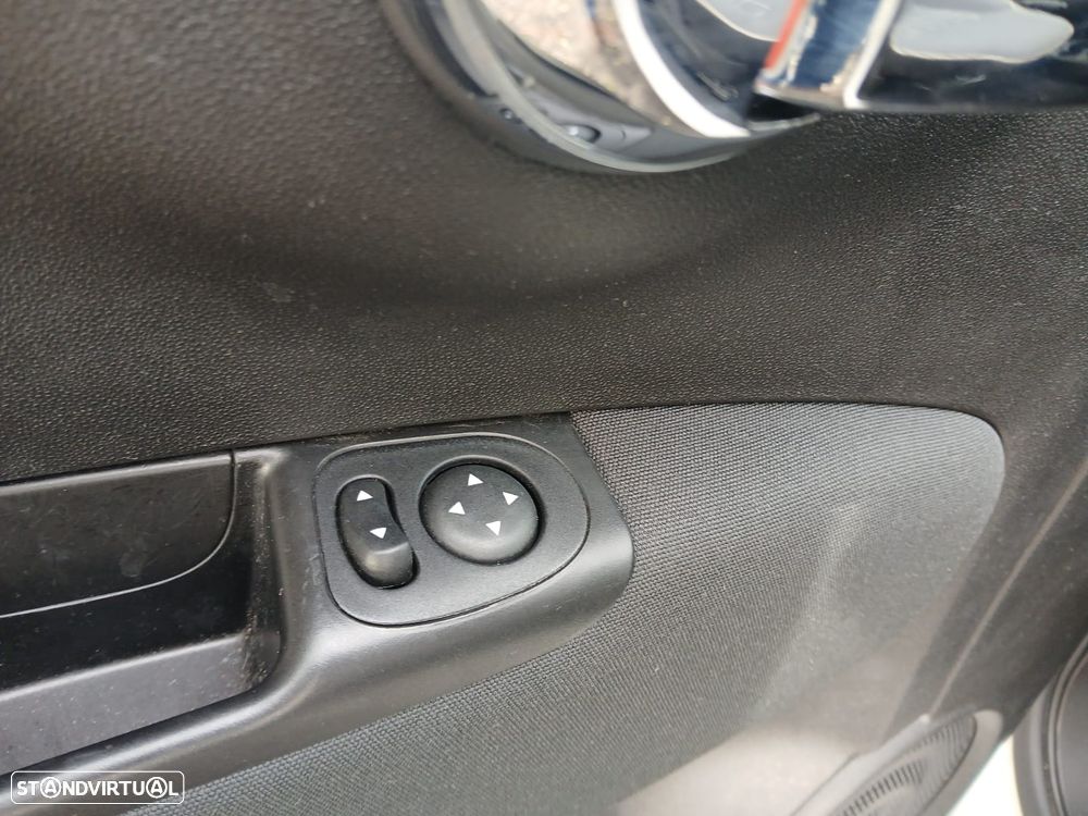 Fiat 500 1.0 Hybrid Connect - 25