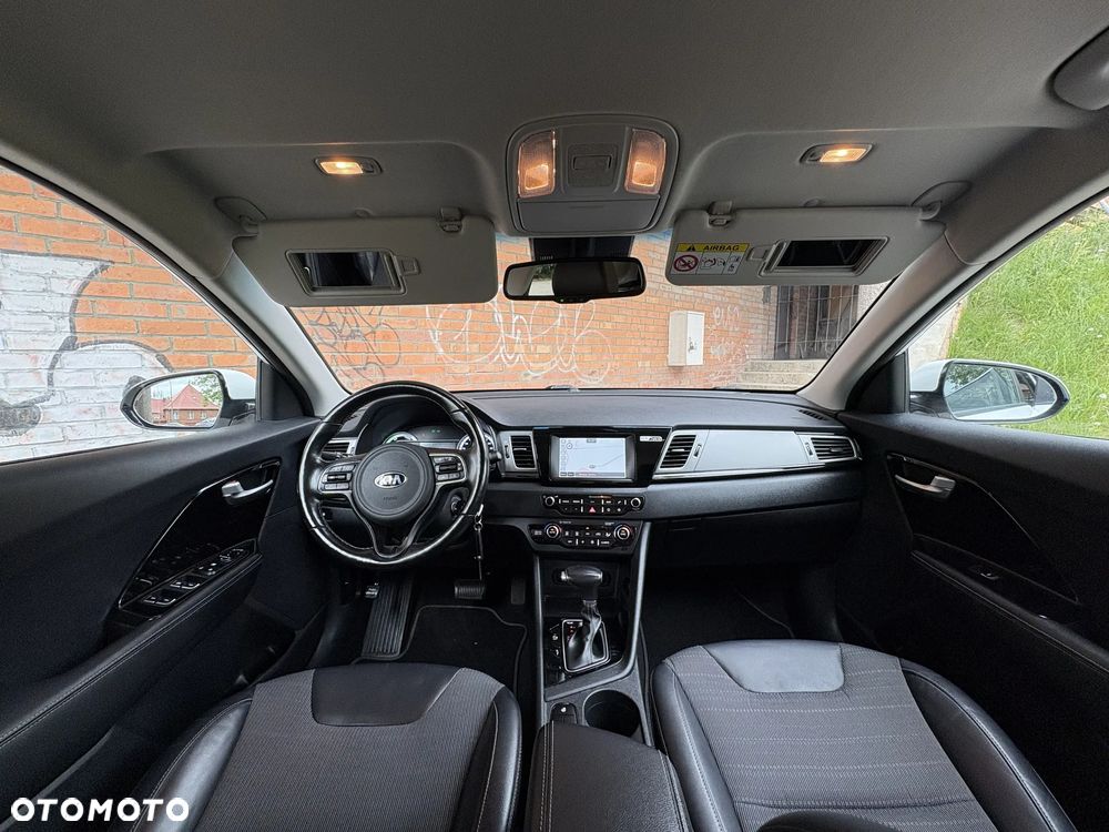 Kia Niro 1.6 GDI 2WD Vision - 28