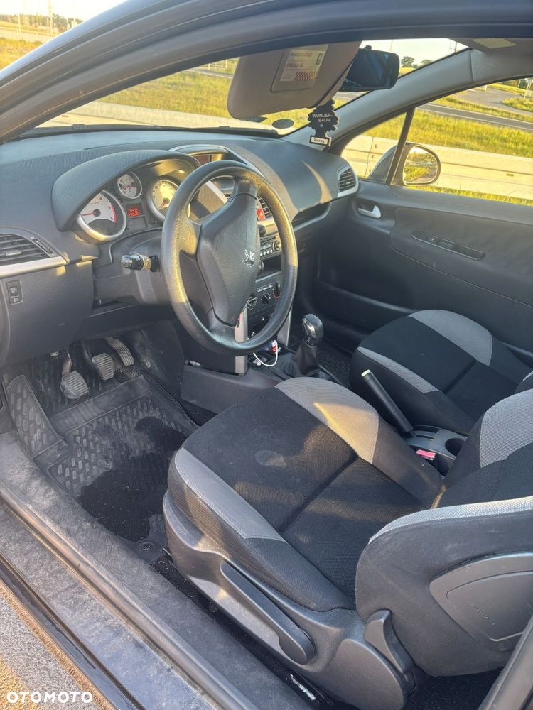 Peugeot 207 - 7
