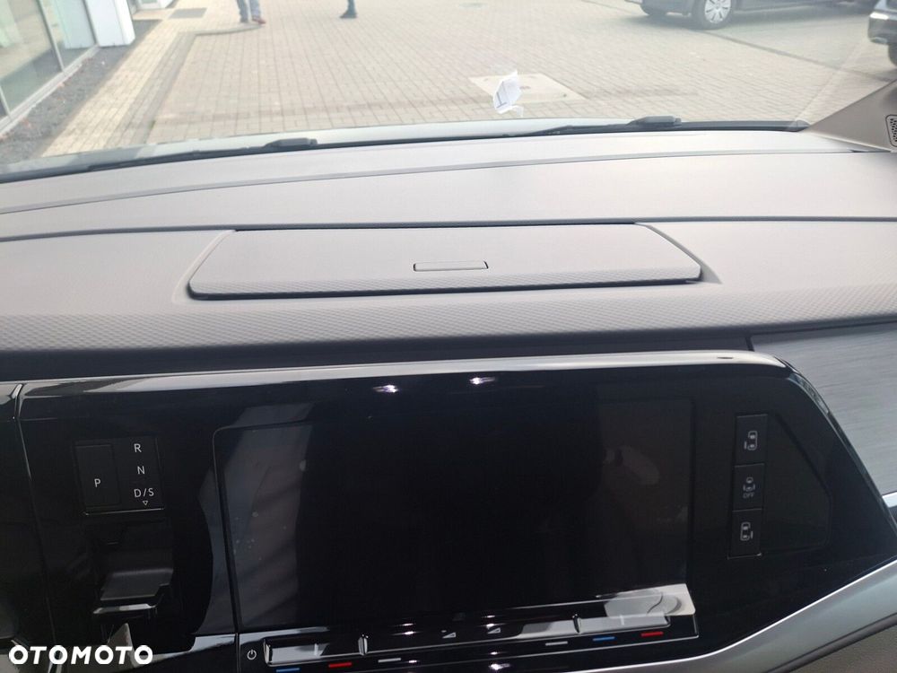 Volkswagen Multivan - 30