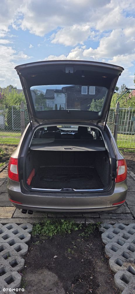 Skoda Superb 2.0 TDI DSG Comfort - 8