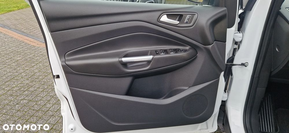 Ford Kuga 2.0 TDCi 4x2 Titanium - 13