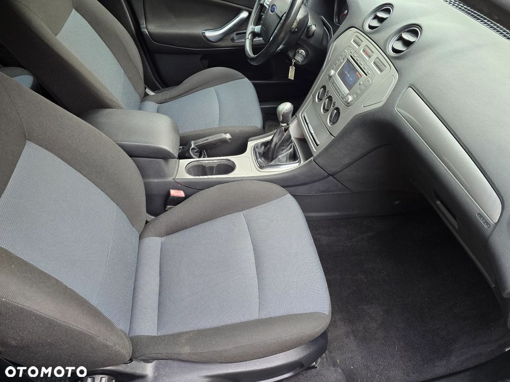 Ford Mondeo 1.6 Ti-VCT Trend - 24