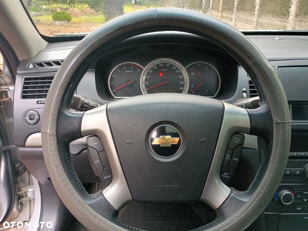 Chevrolet Epica - 14