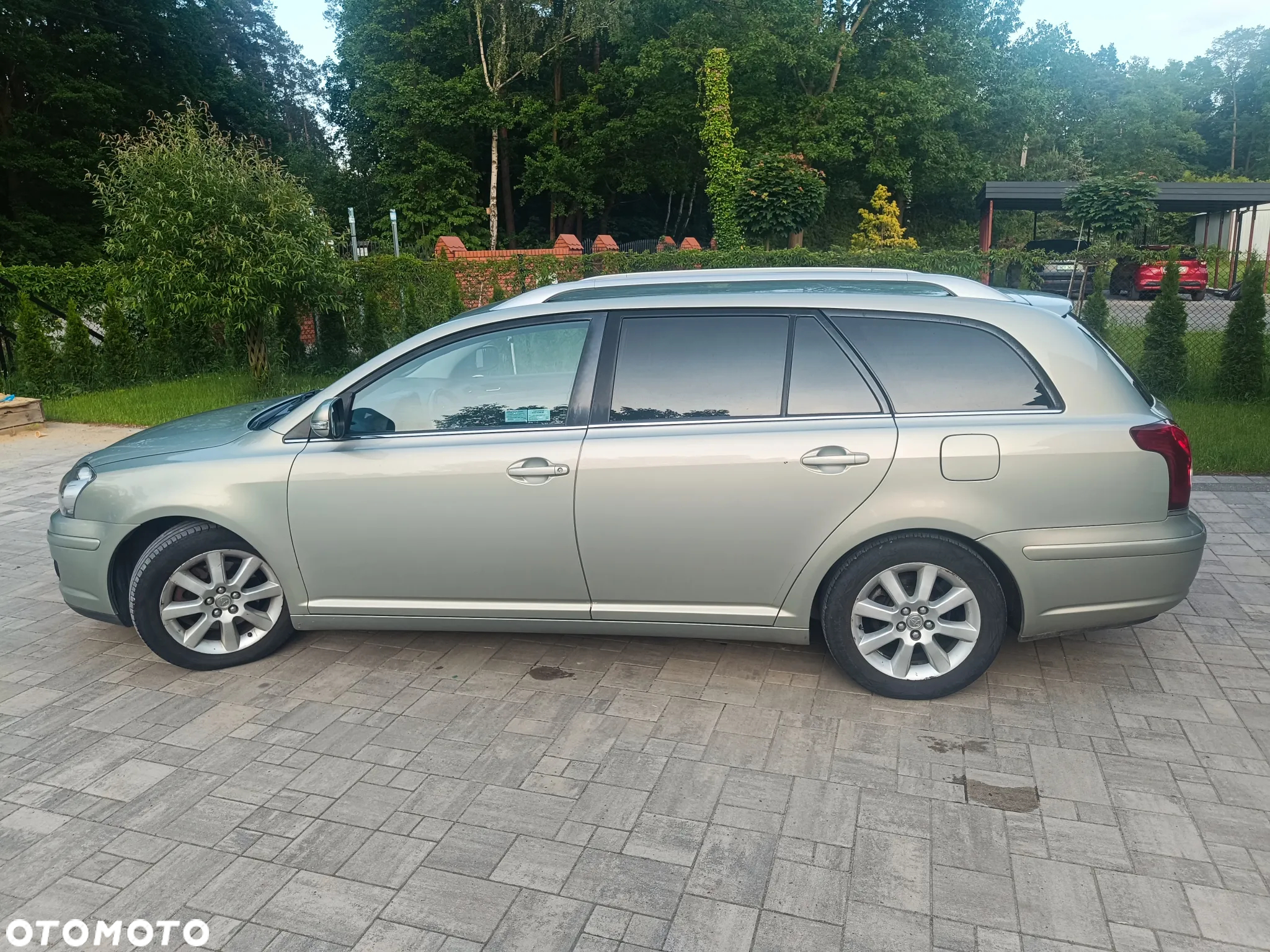 Toyota Avensis 2.0 D-4D Sol+NAVI - 3