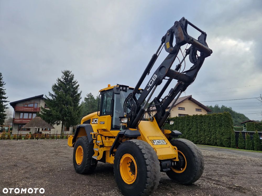 JCB 437 HT - 7