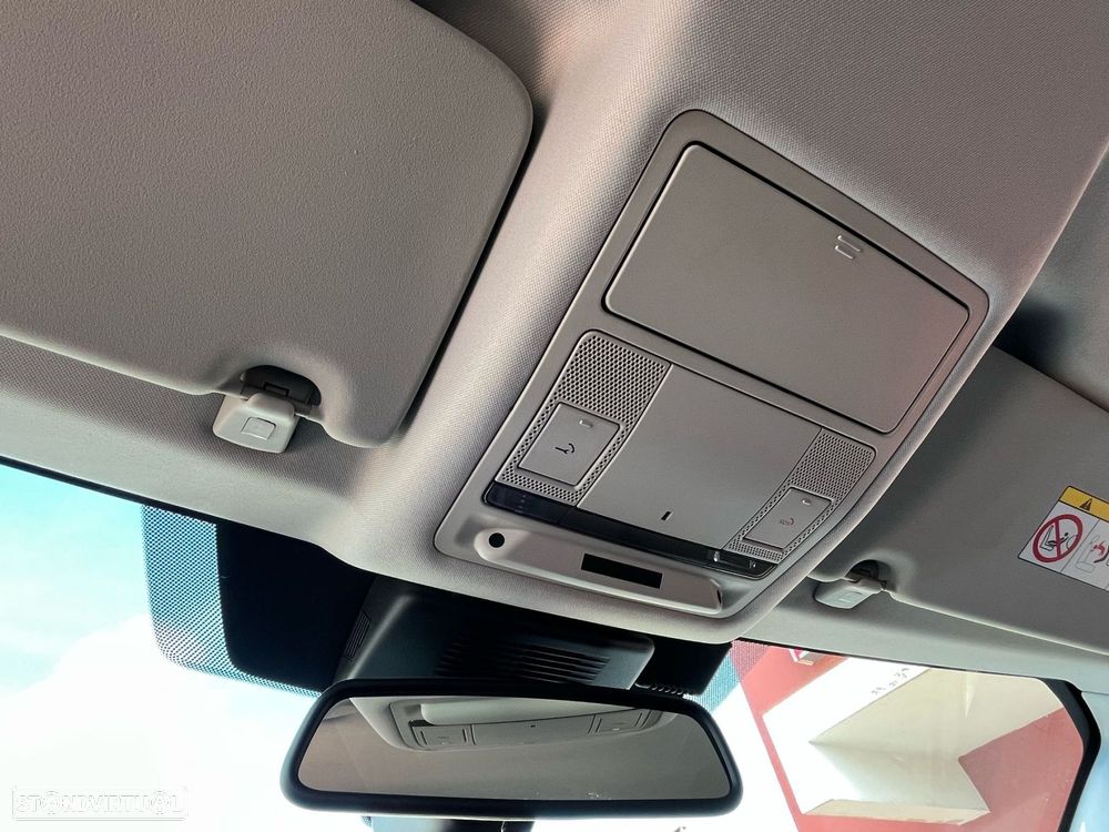 Land Rover Discovery Sport 2.0 TD4 SE - 13