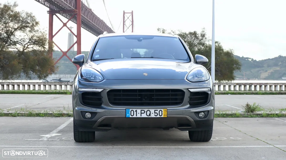 Porsche Cayenne S - 17