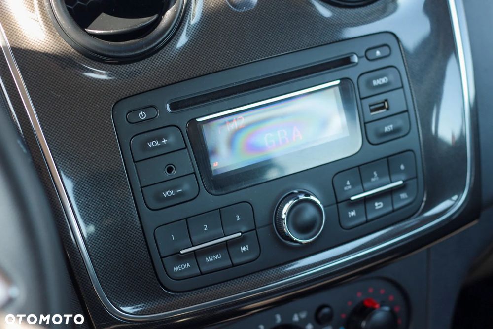 Dacia Sandero SCe 75 Acces - 16