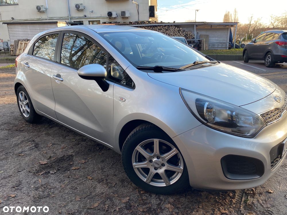 Kia Rio 1.2 M - 4