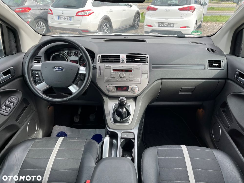 Ford Kuga 2.0 TDCi Titanium - 8