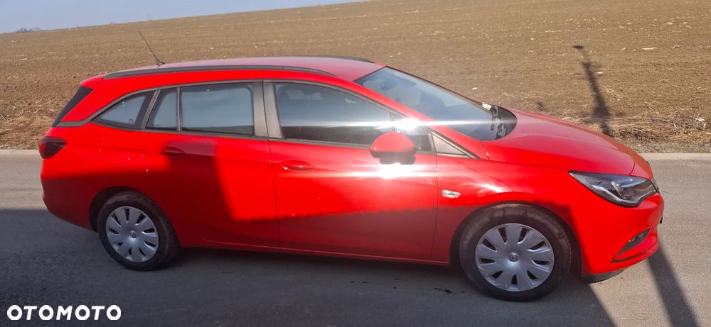 Opel Astra 1.6 CDTI Essentia S&S - 1