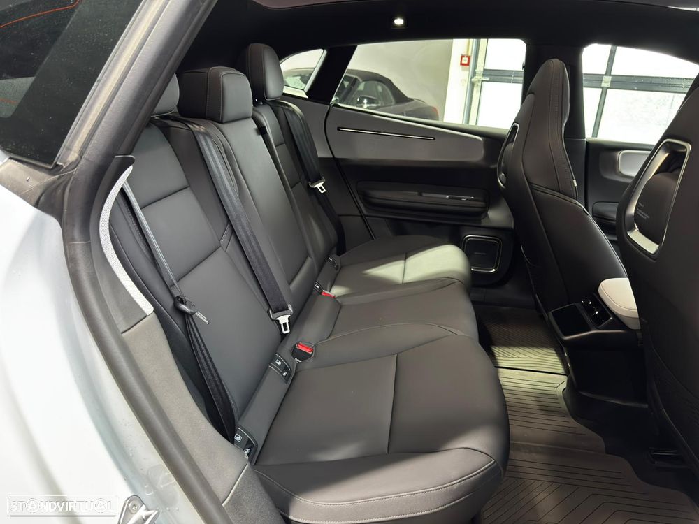 Polestar 4 Long Range 100 kWh Single Motor Plus - 39