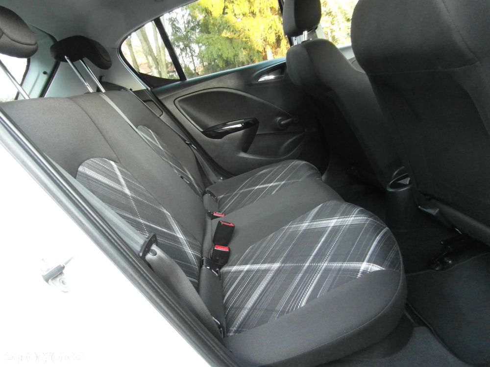 Opel Corsa 1.4 16V Color Edition - 32