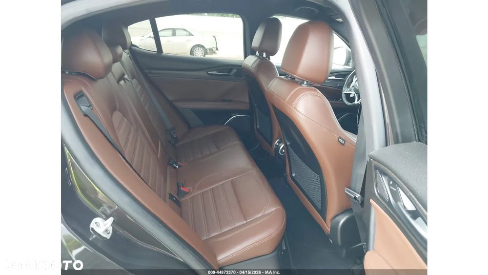 Alfa Romeo Stelvio 2.0 Turbo TI Q4 - 12