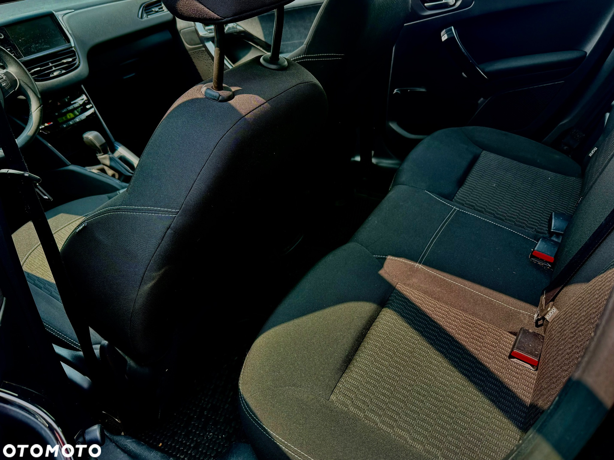 Peugeot 208 1.2 PureTech Active - 10