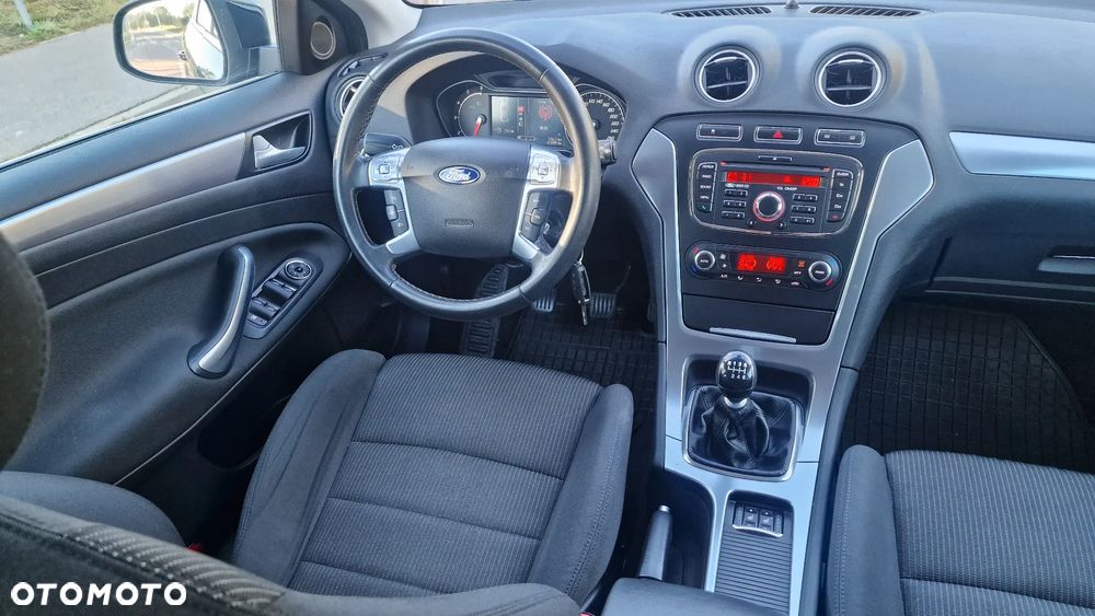 Ford Mondeo 2.0 TDCi Titanium X - 22