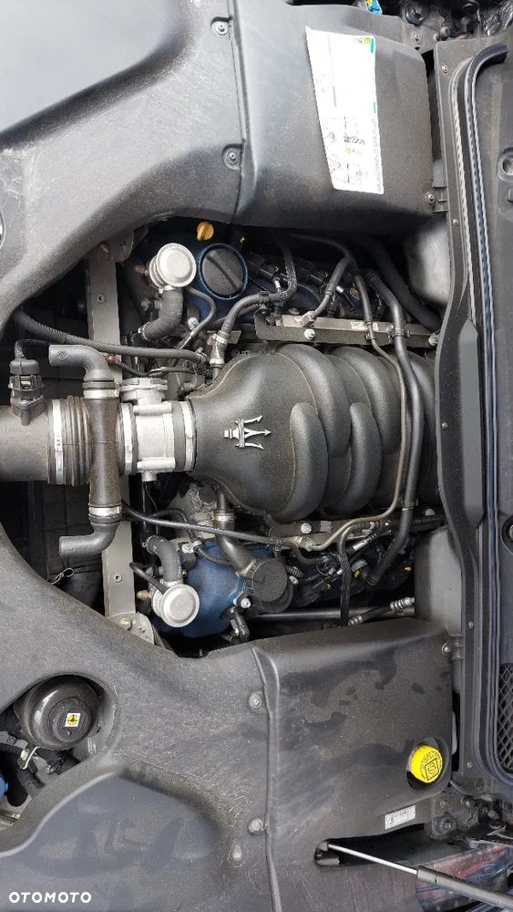 Maserati GranTurismo Automat - 13